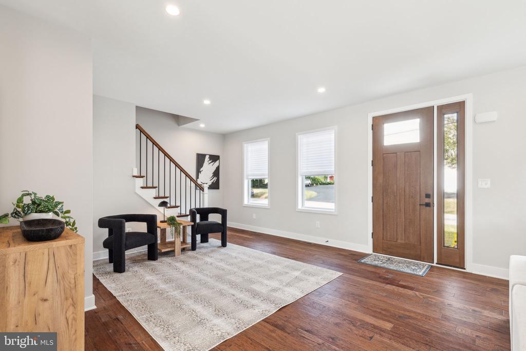 237 Osceola Ave