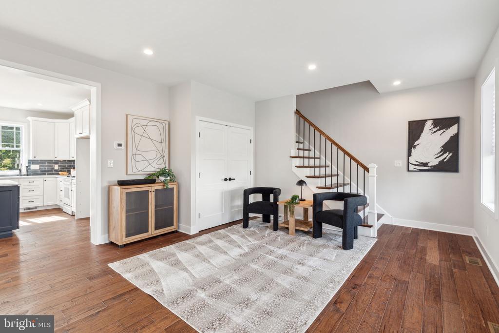 237 Osceola Ave