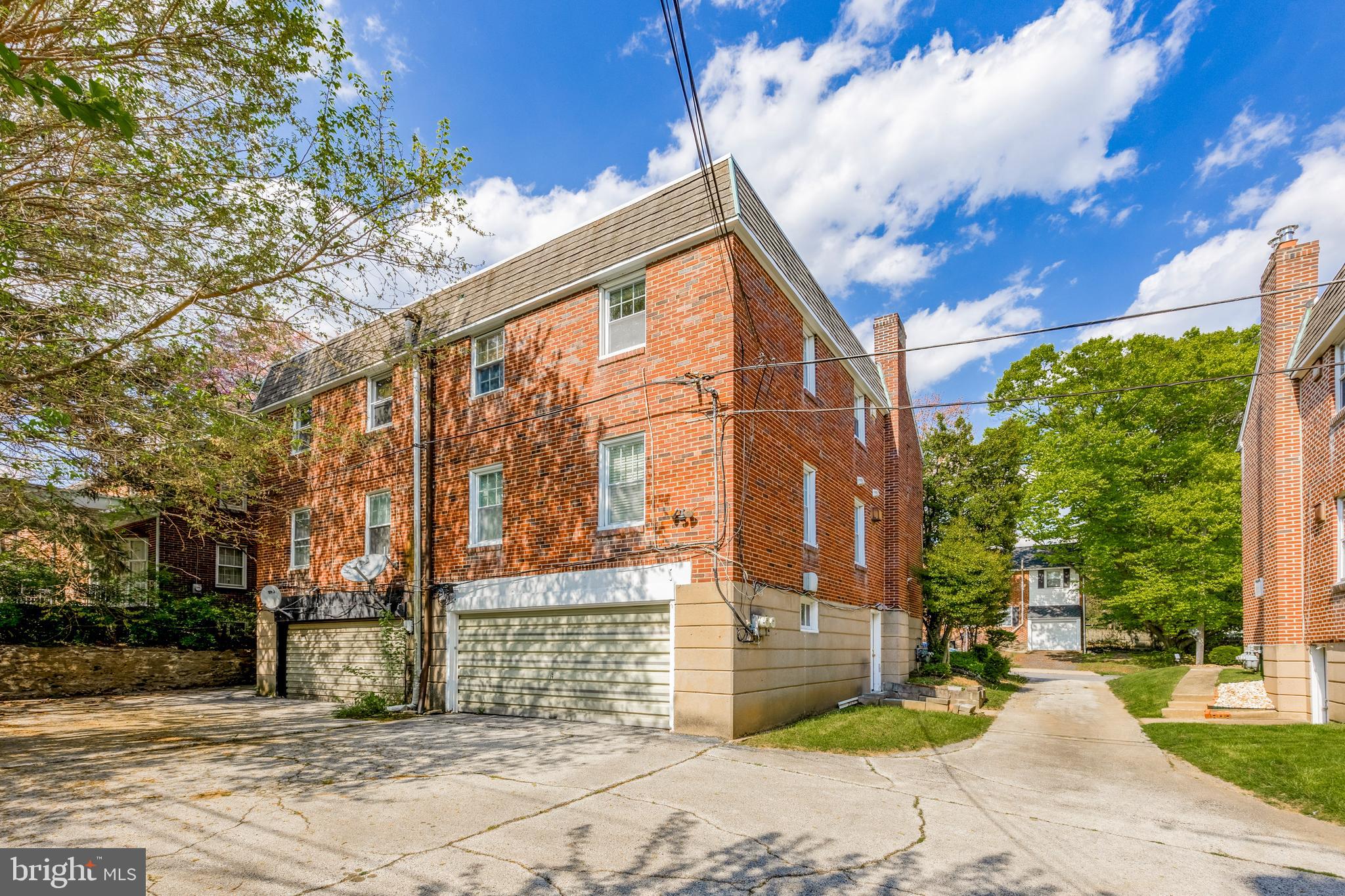 14 ROCK GLEN RD #GARAGE