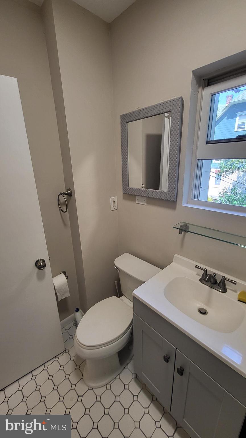 123 WALNUT AVE #2