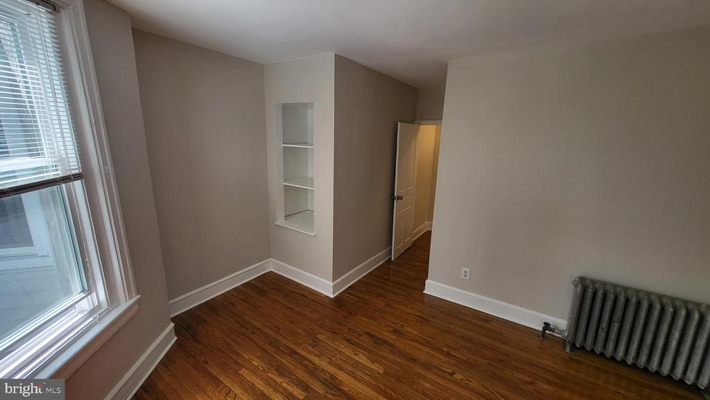 123 WALNUT AVE #2