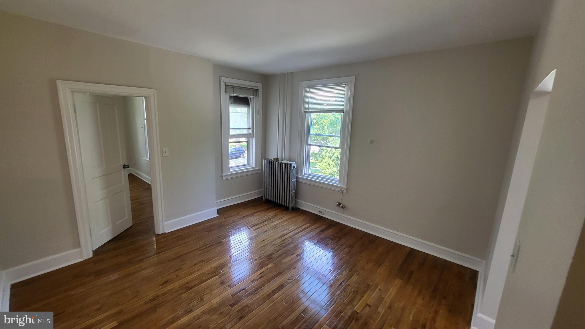 123 WALNUT AVE #2