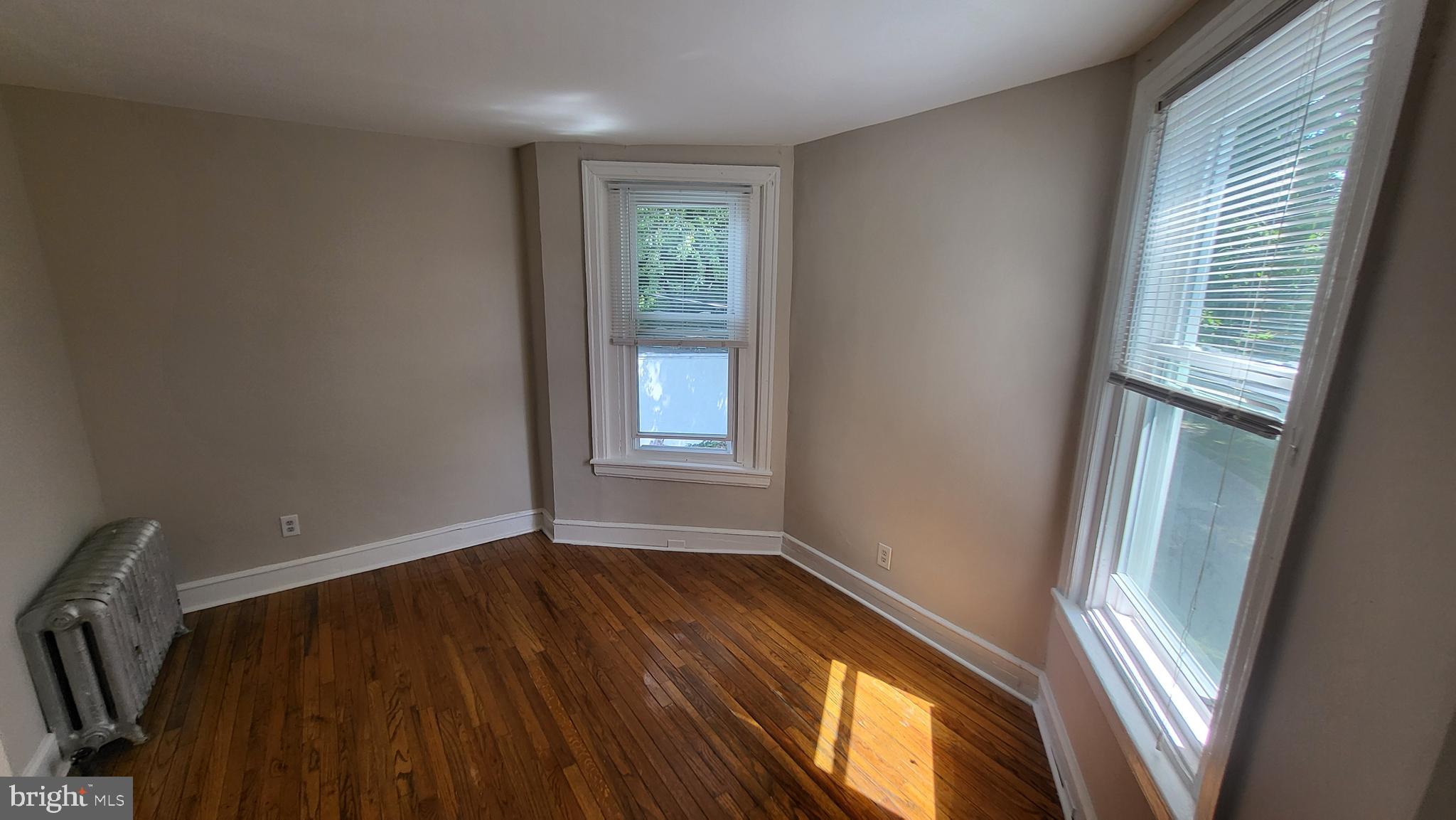123 WALNUT AVE #2