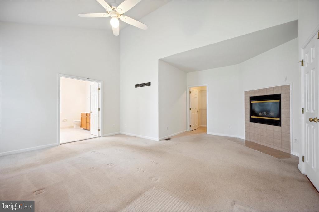 140 DORAL DR