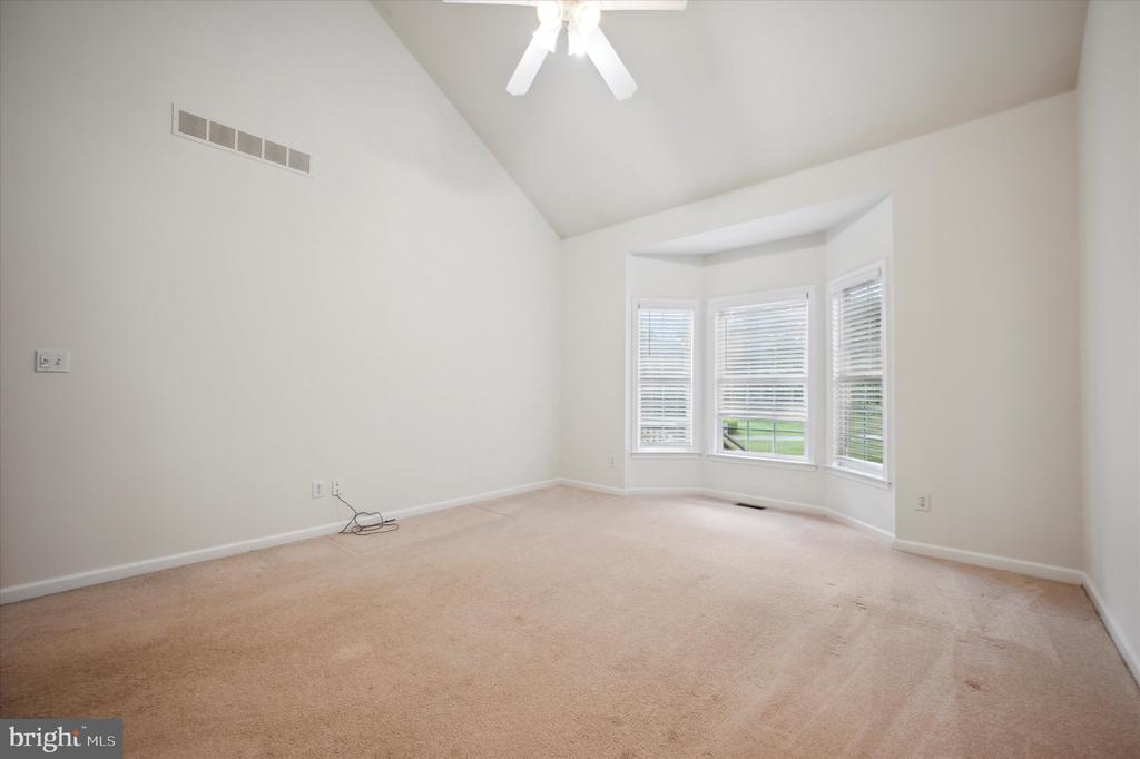 140 DORAL DR