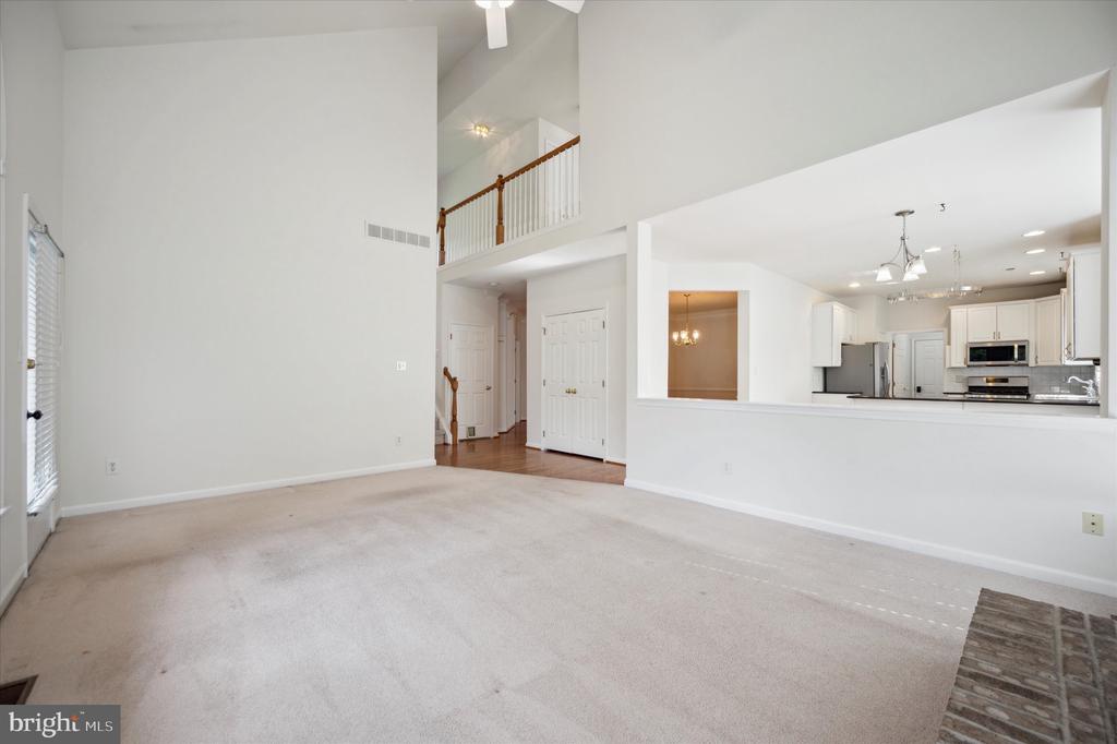 140 DORAL DR