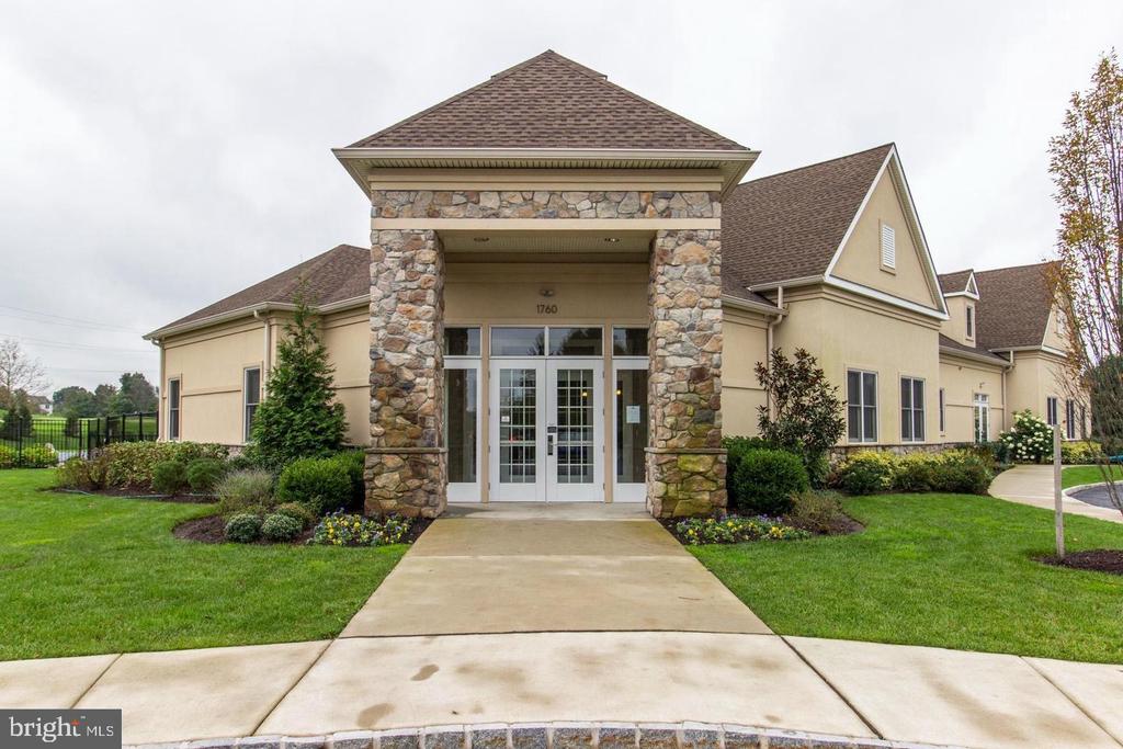 140 DORAL DR