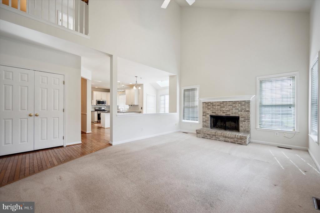 140 DORAL DR