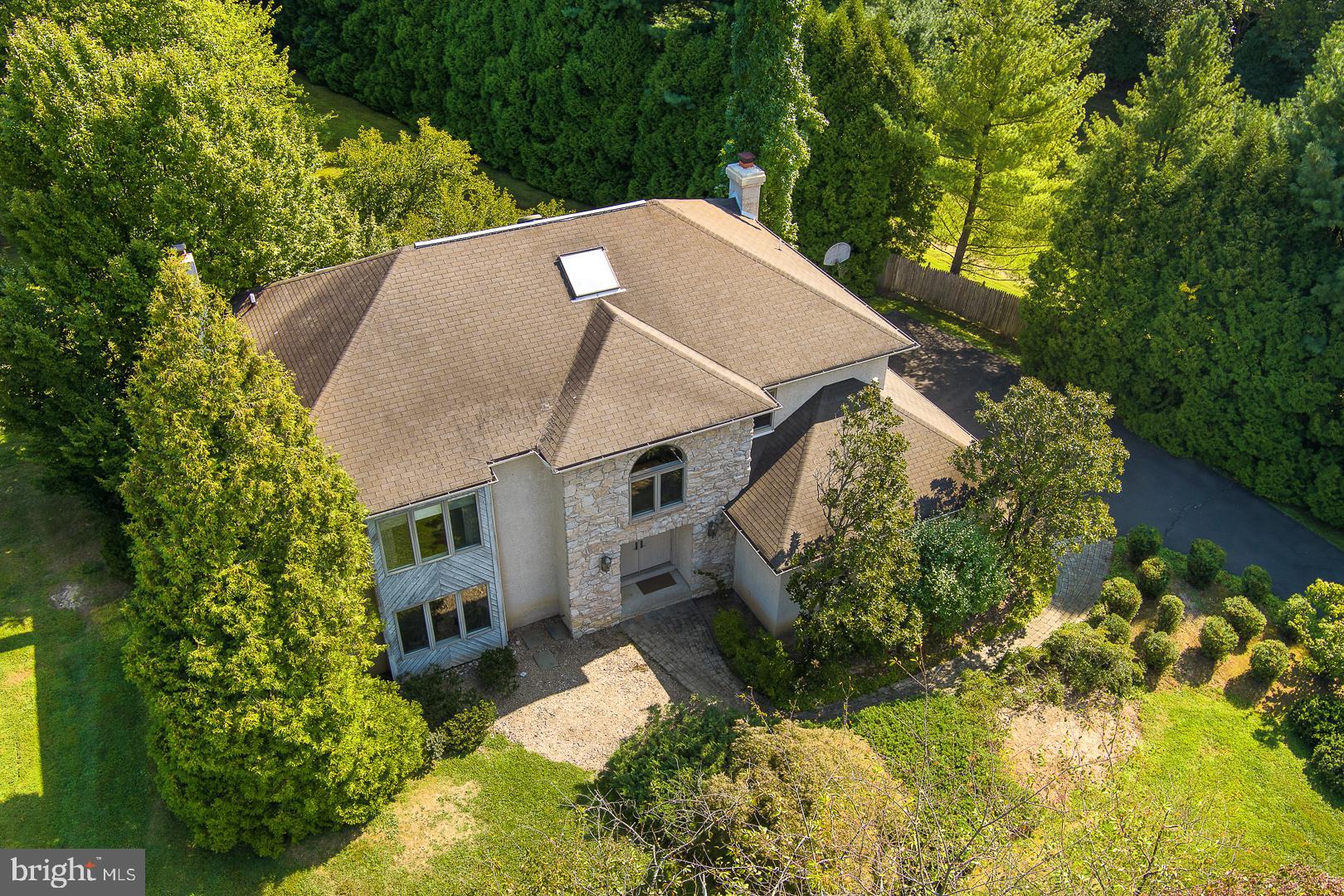63 Locust Dr