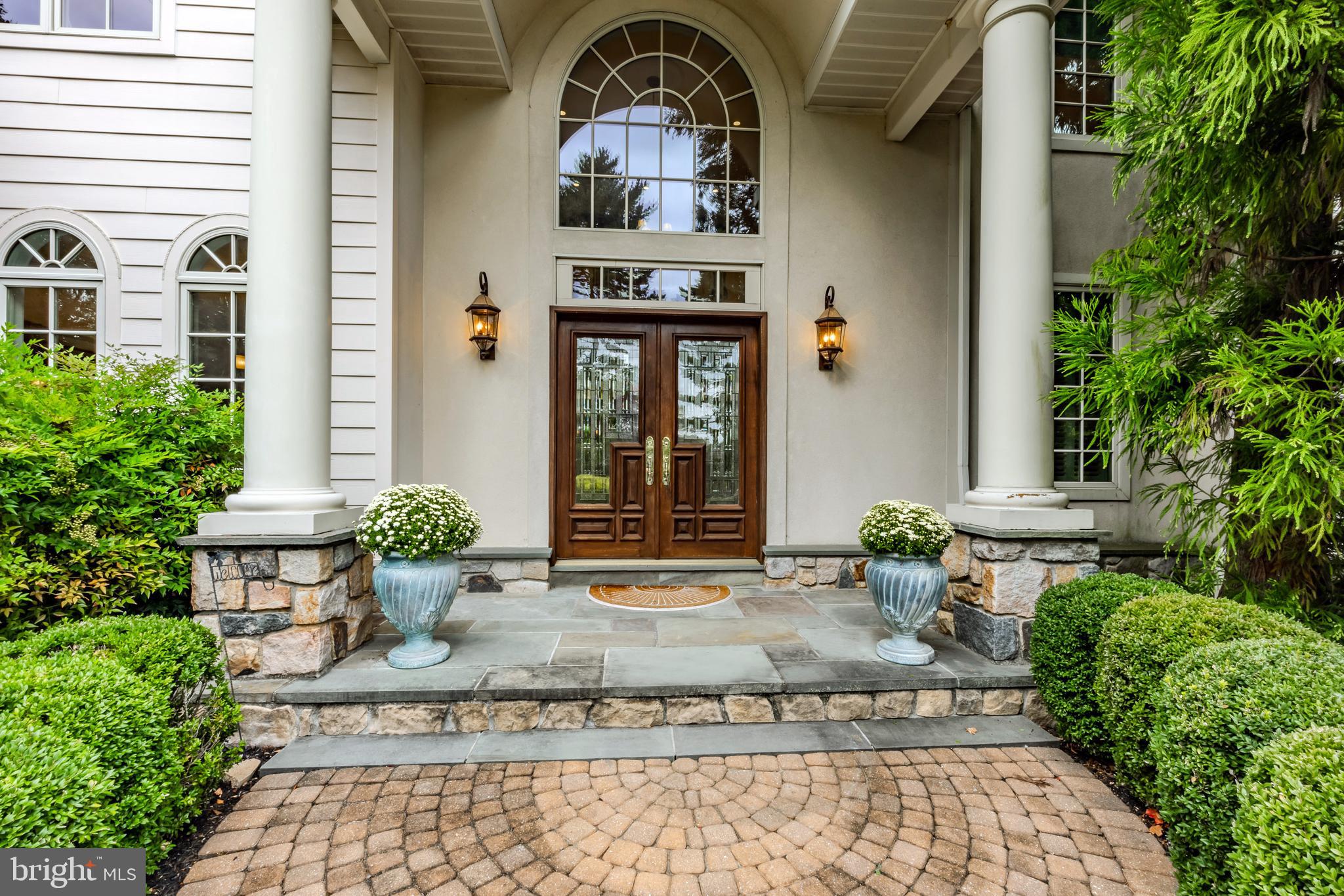 820 Harriton Rd