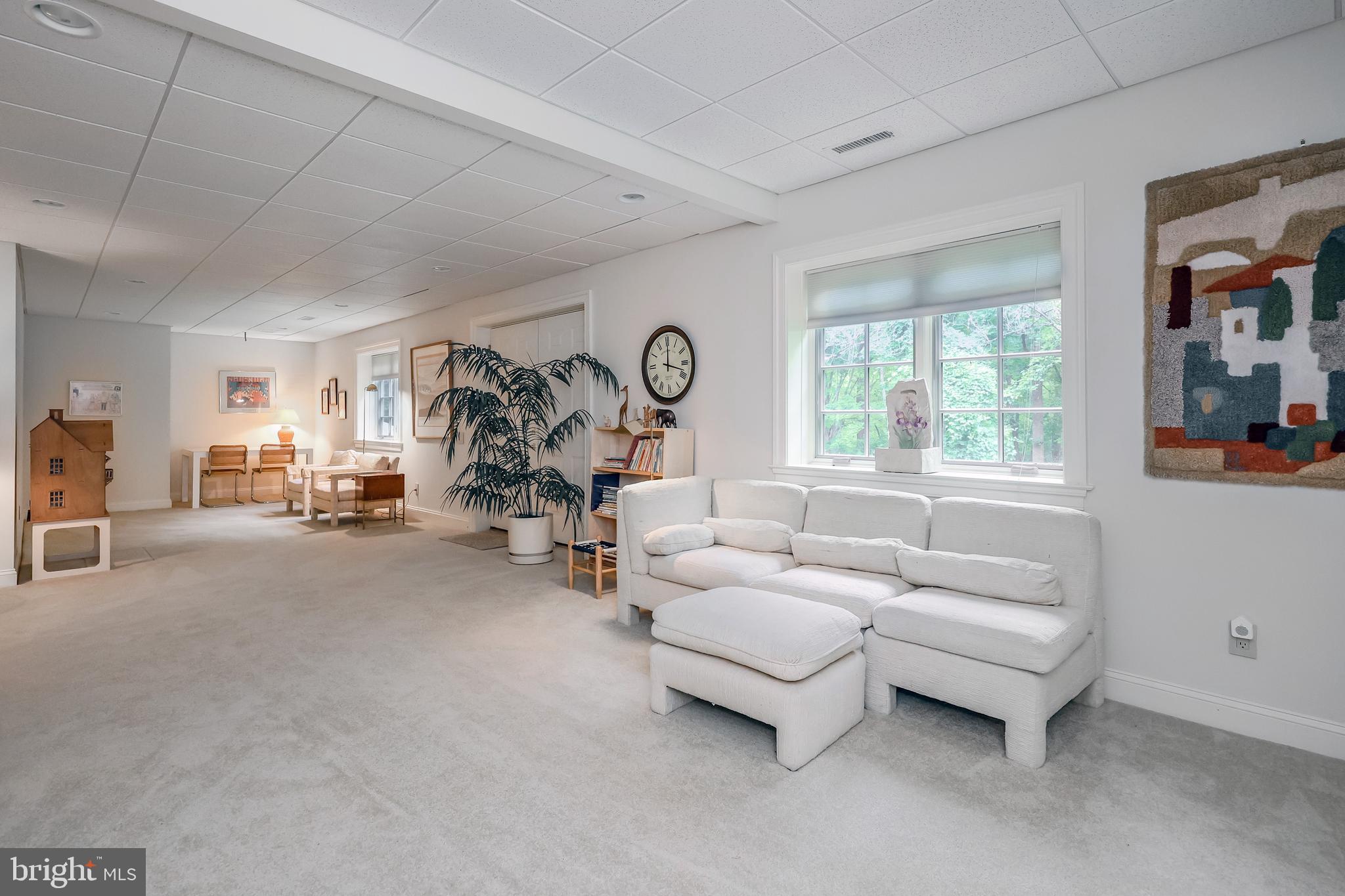 820 Harriton Rd