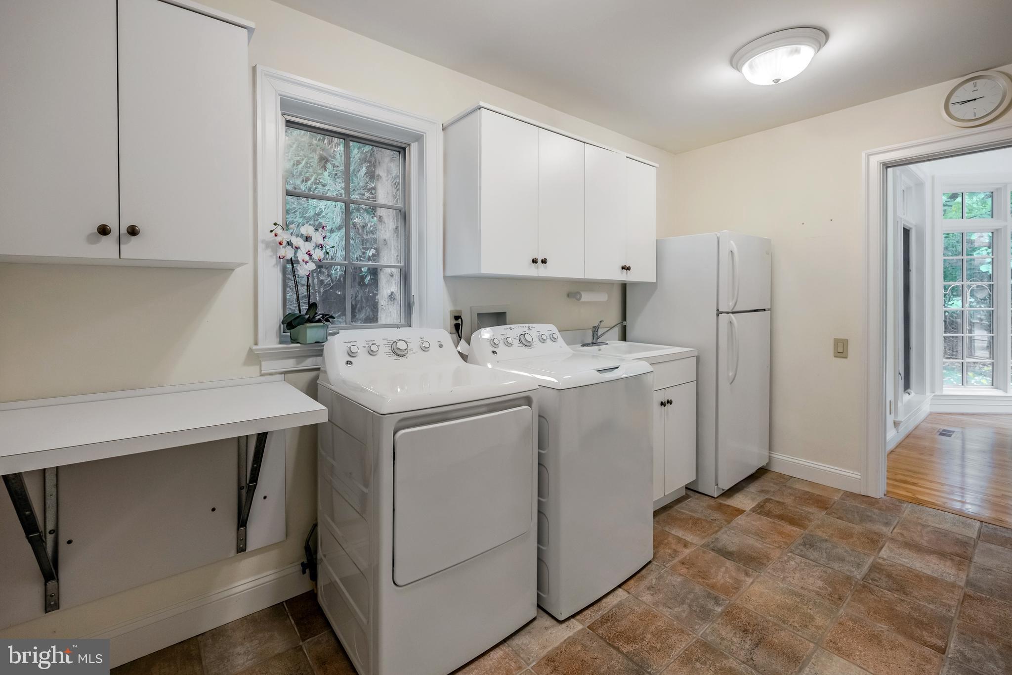 820 Harriton Rd