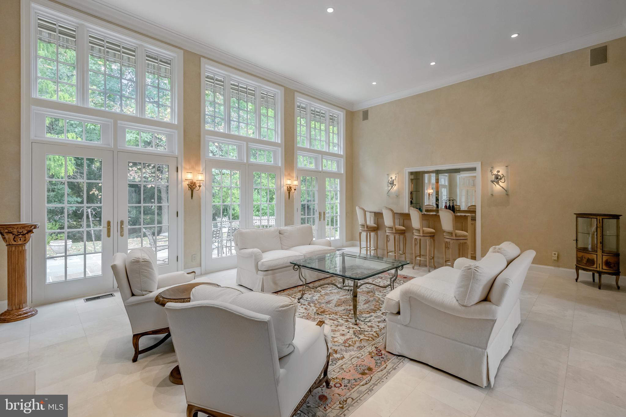820 Harriton Rd
