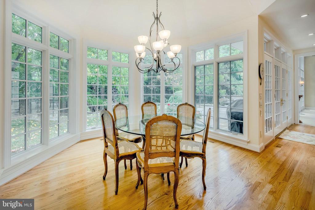 820 Harriton Rd