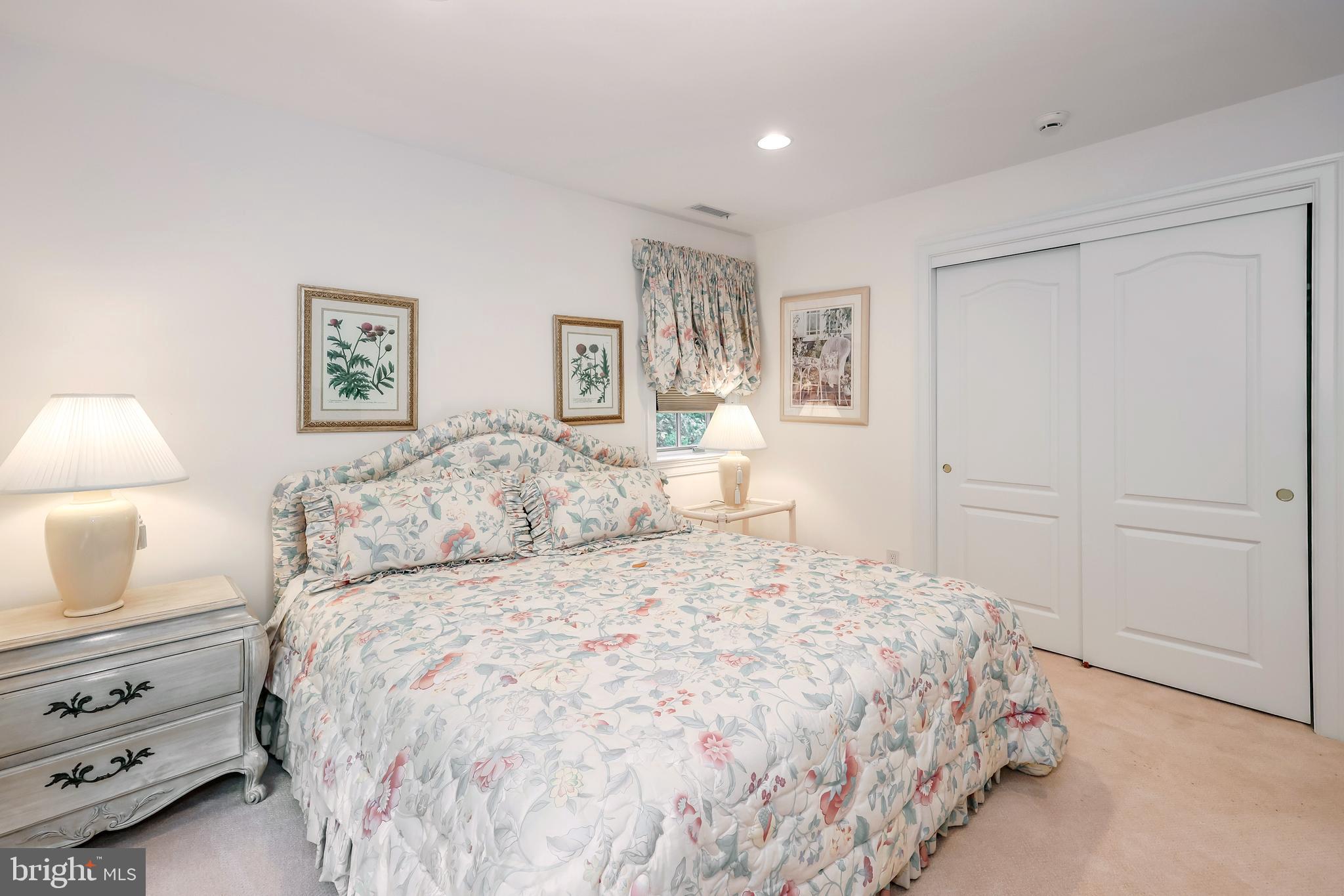 820 Harriton Rd