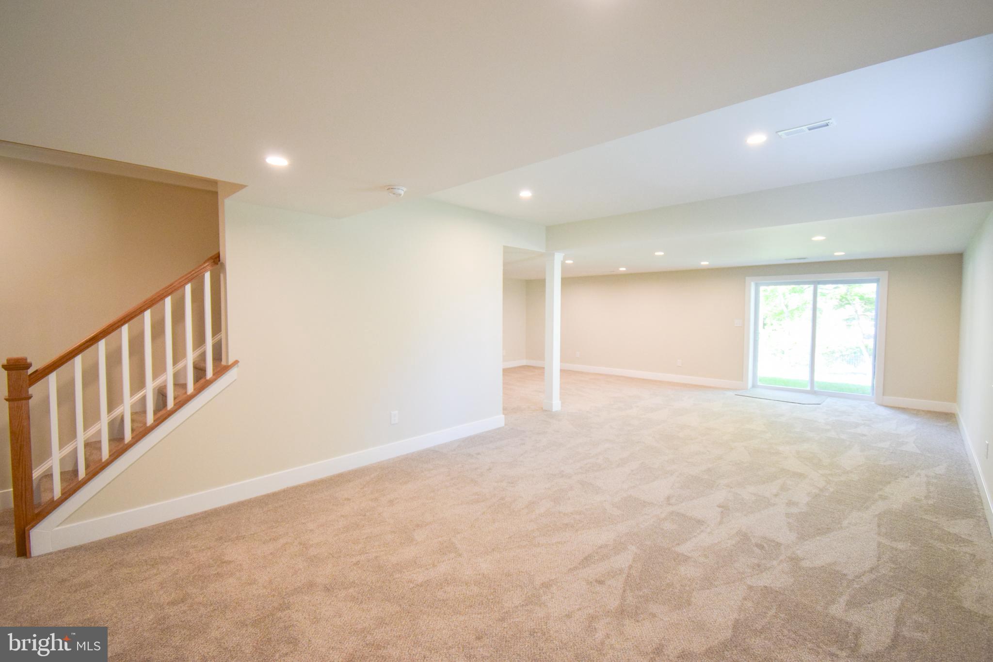 842 Fernhill Rd