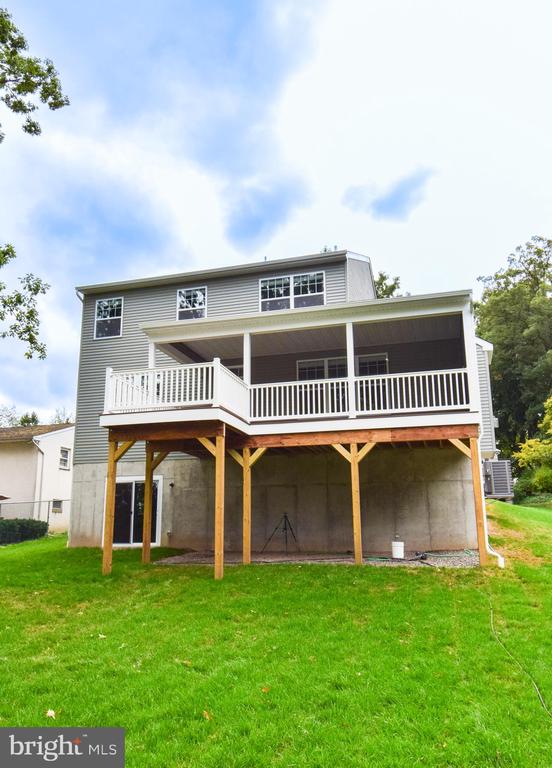 842 Fernhill Rd
