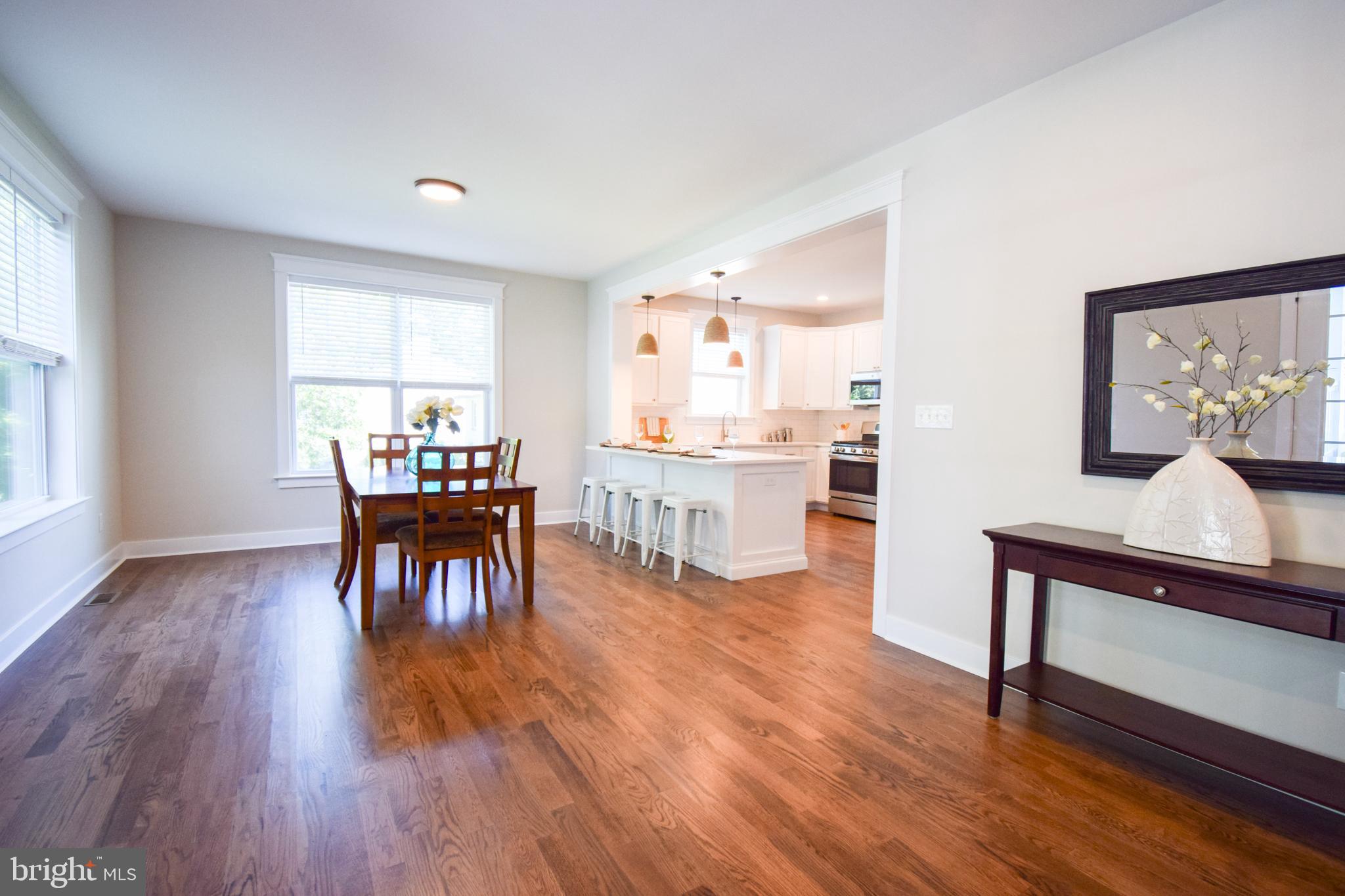 842 Fernhill Rd