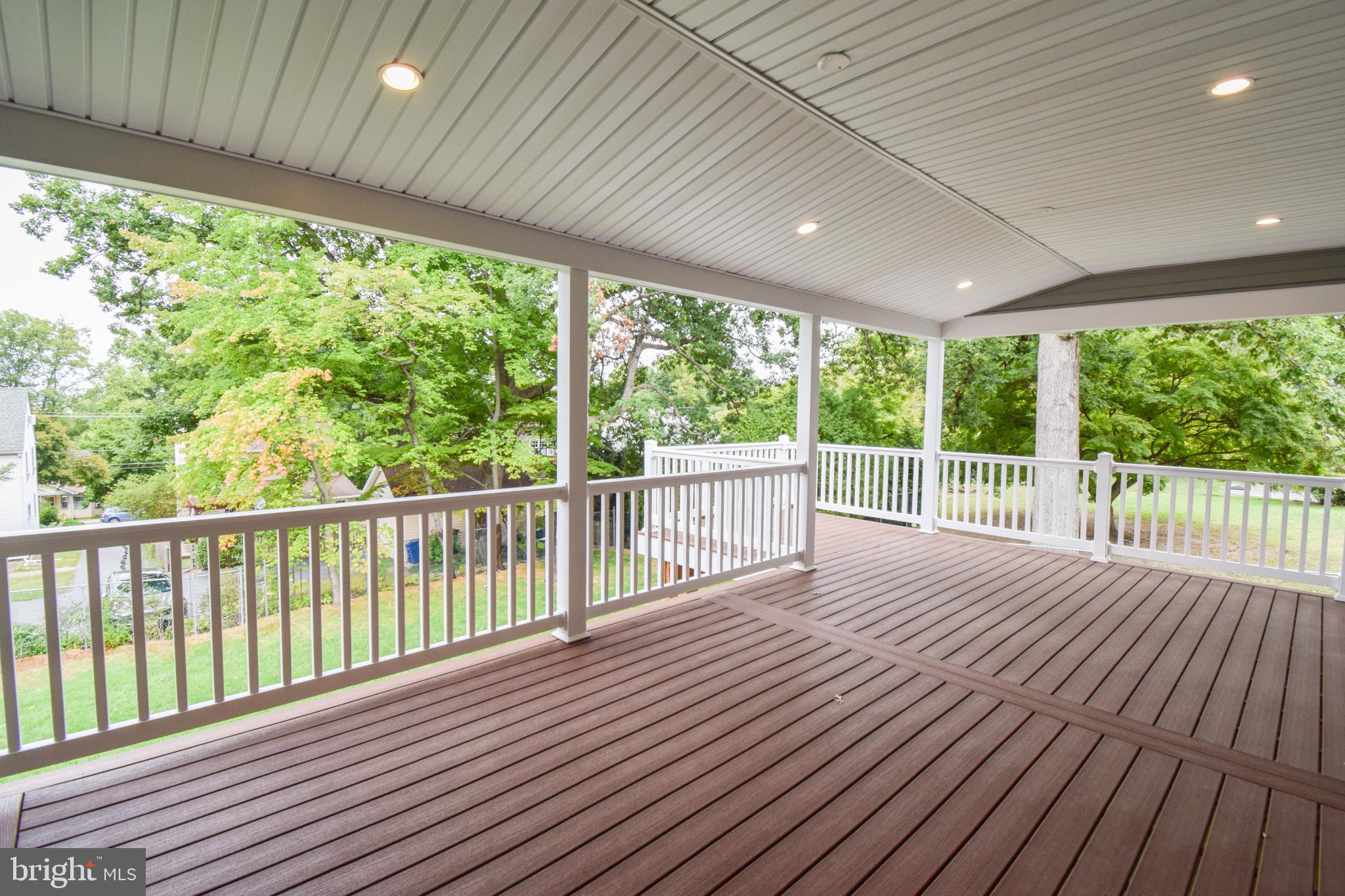 842 Fernhill Rd