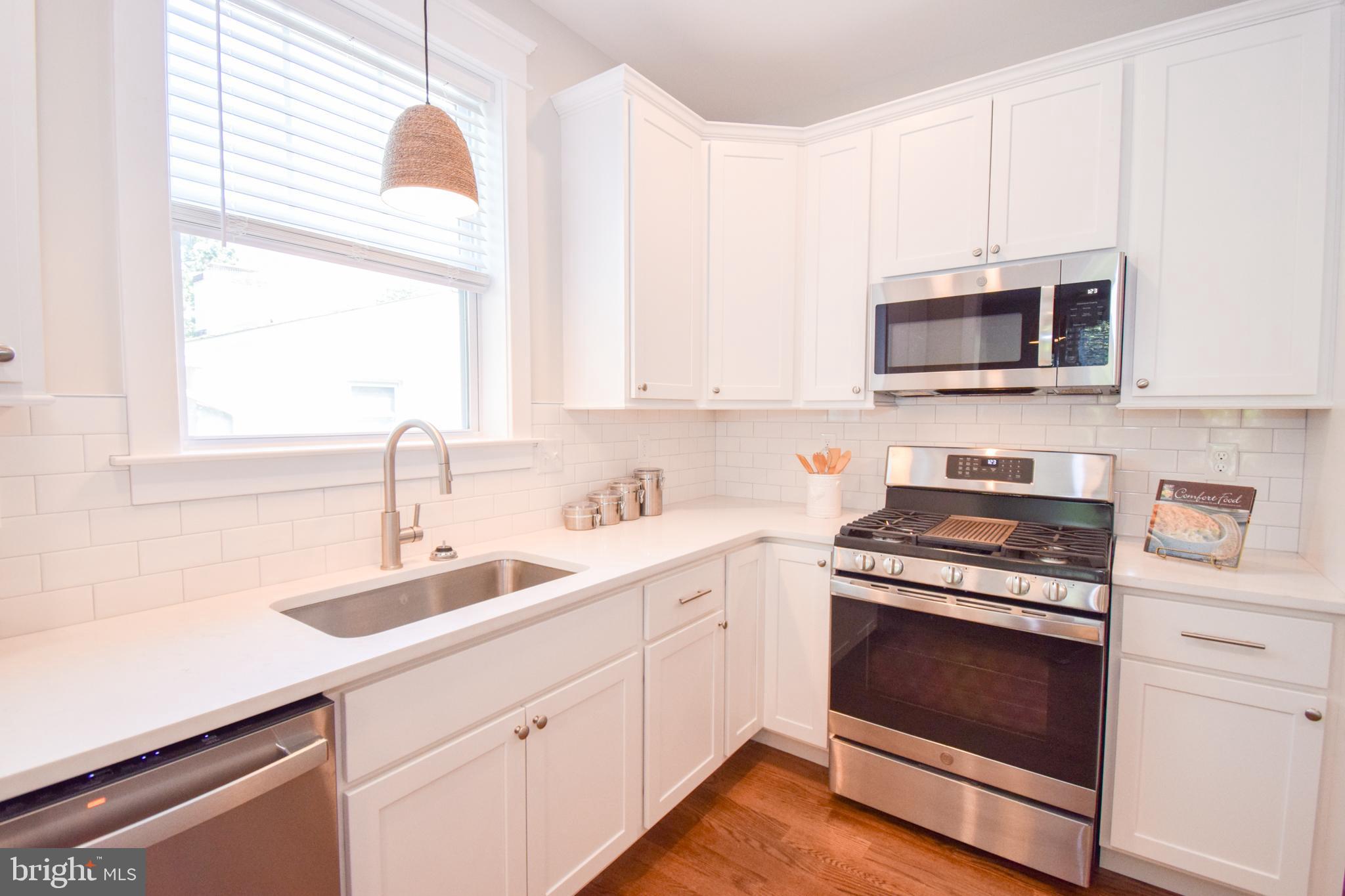 842 Fernhill Rd