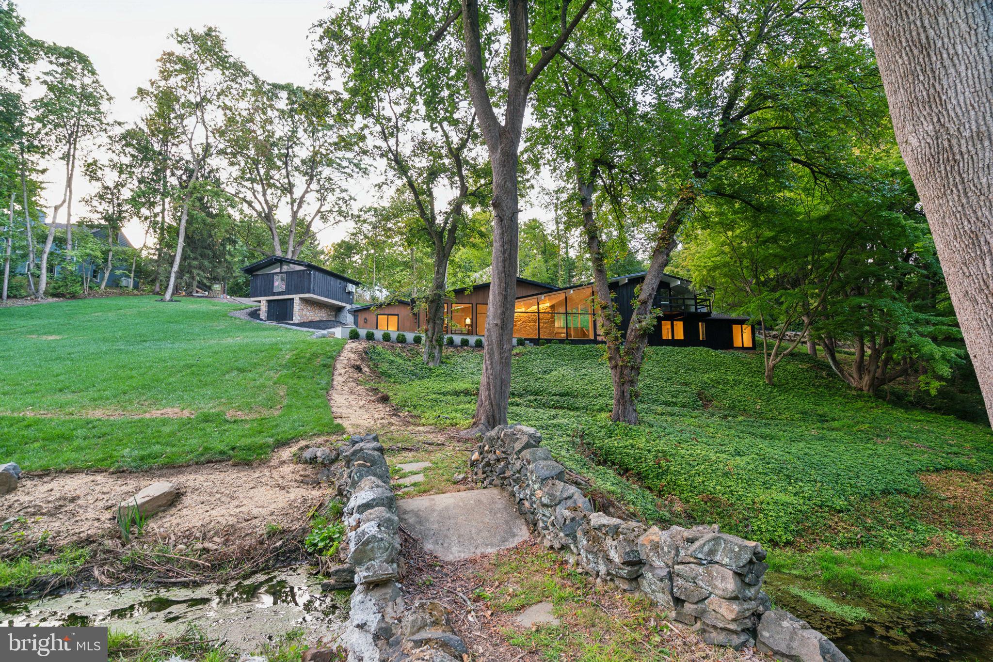 1848 Mallard Ln
