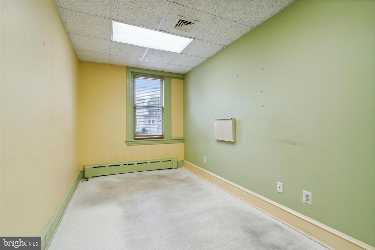 1102 Fayette St