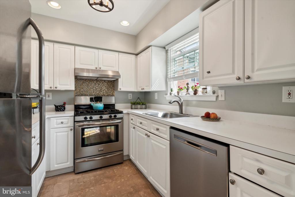 101 Providence Ct