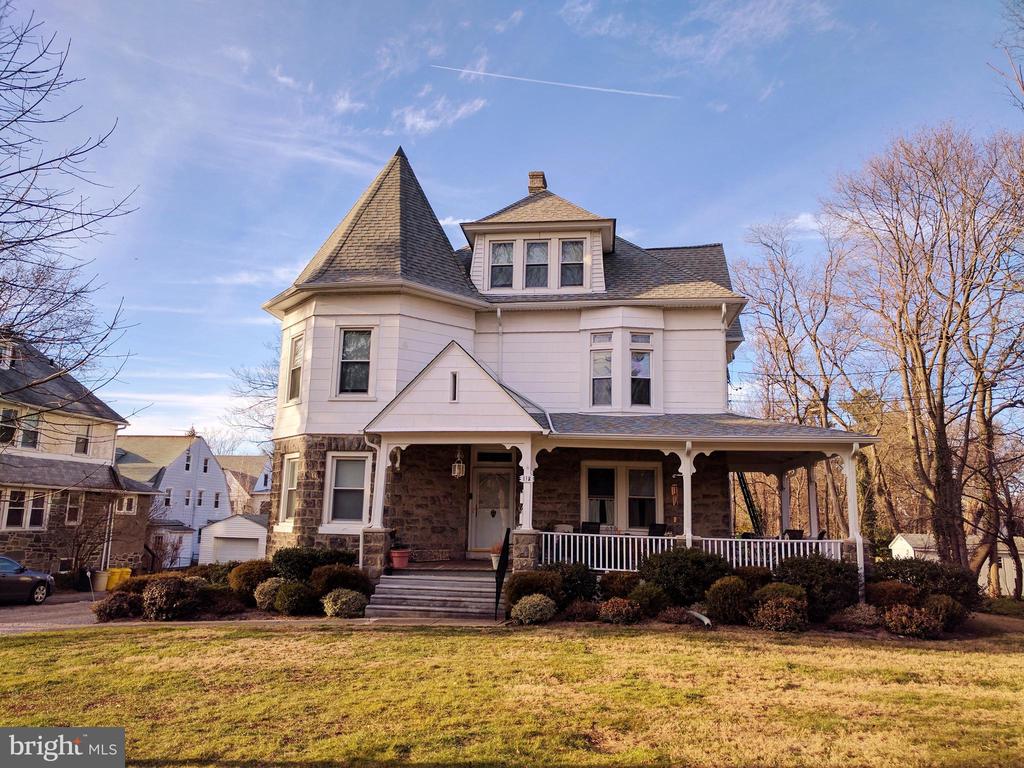 118 LINWOOD AVE #2R