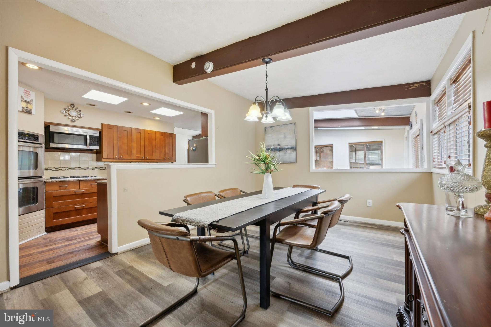 800 Pardee Ln