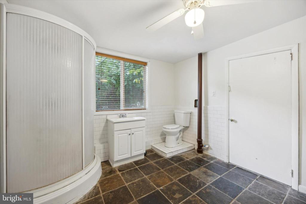 800 Pardee Ln