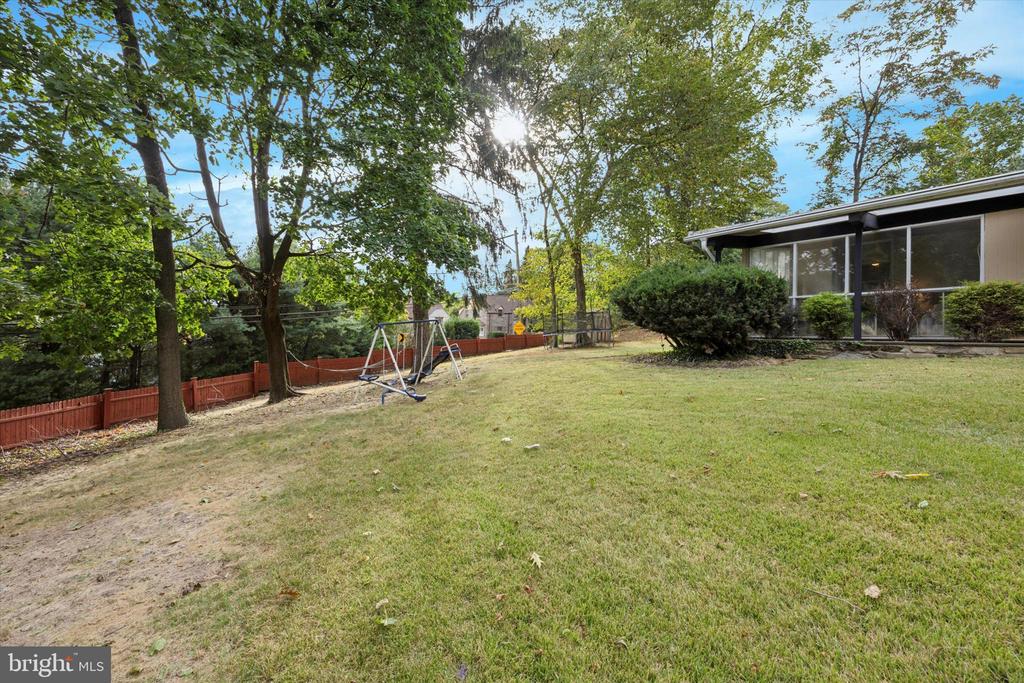 800 Pardee Ln