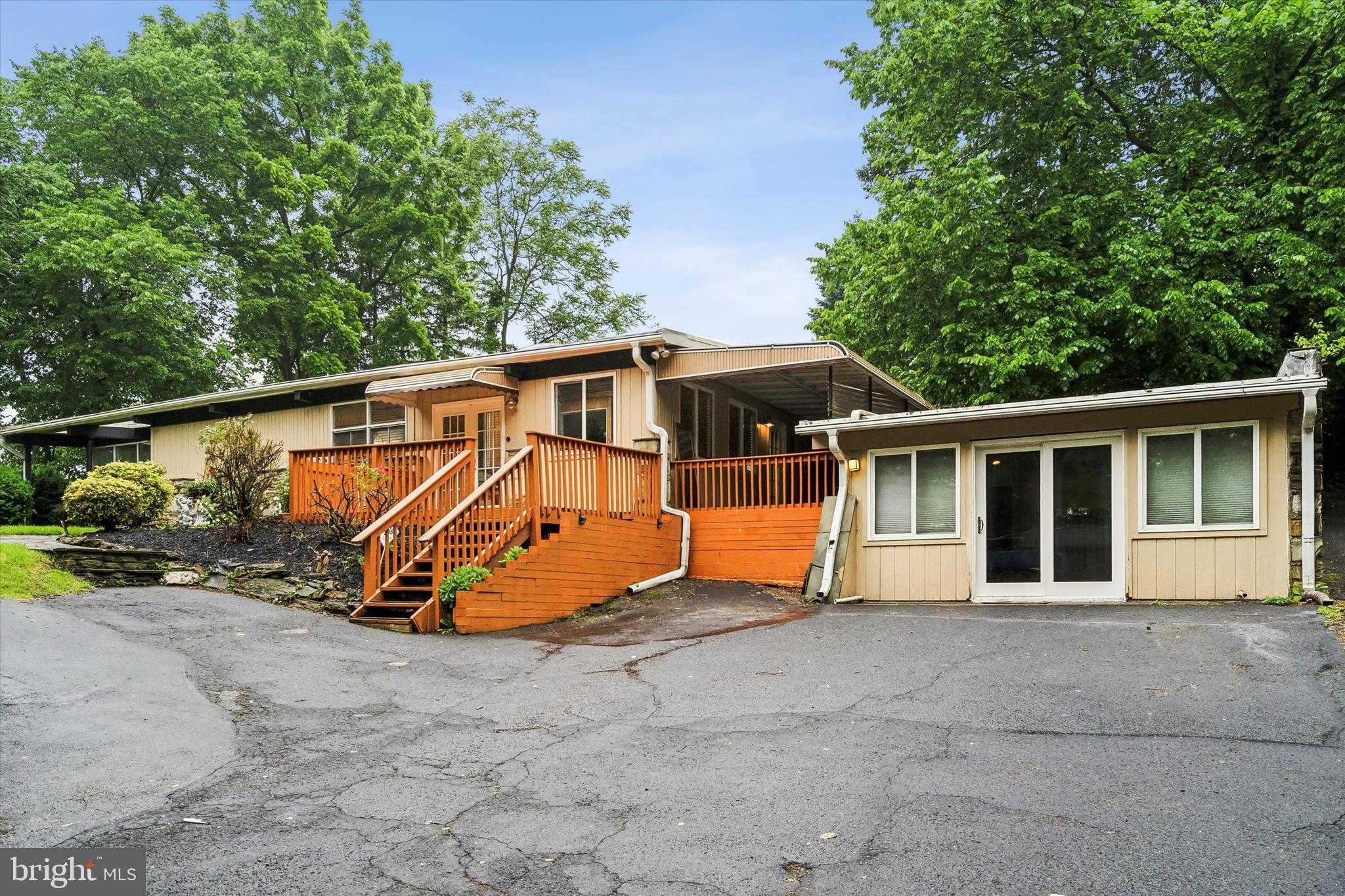 800 Pardee Ln