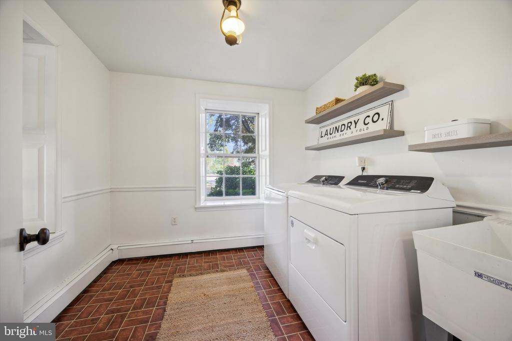 85 Bragg Rd