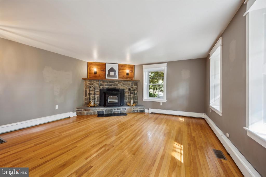 85 Bragg Rd