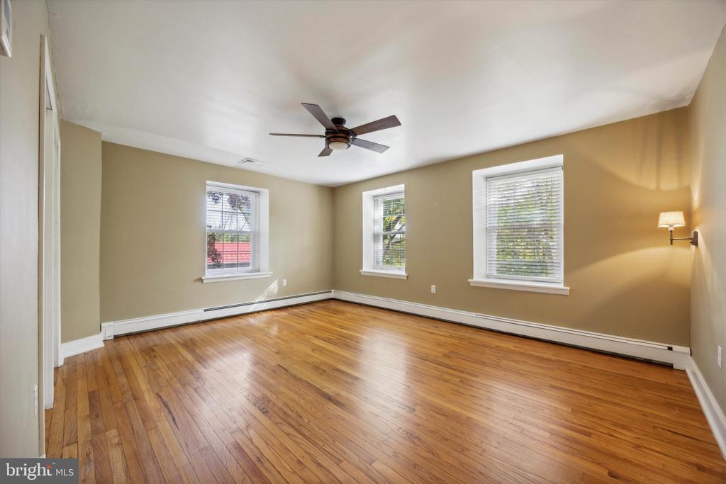 85 Bragg Rd