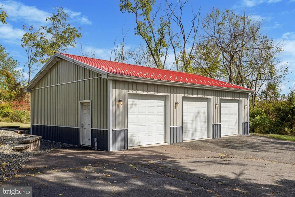 85 Bragg Rd