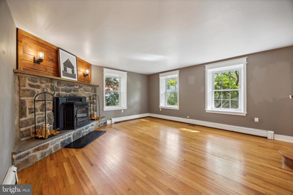 85 Bragg Rd