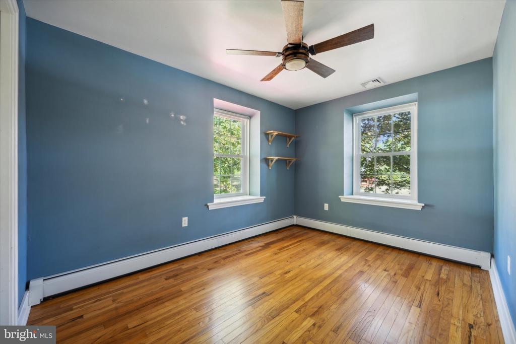 85 Bragg Rd