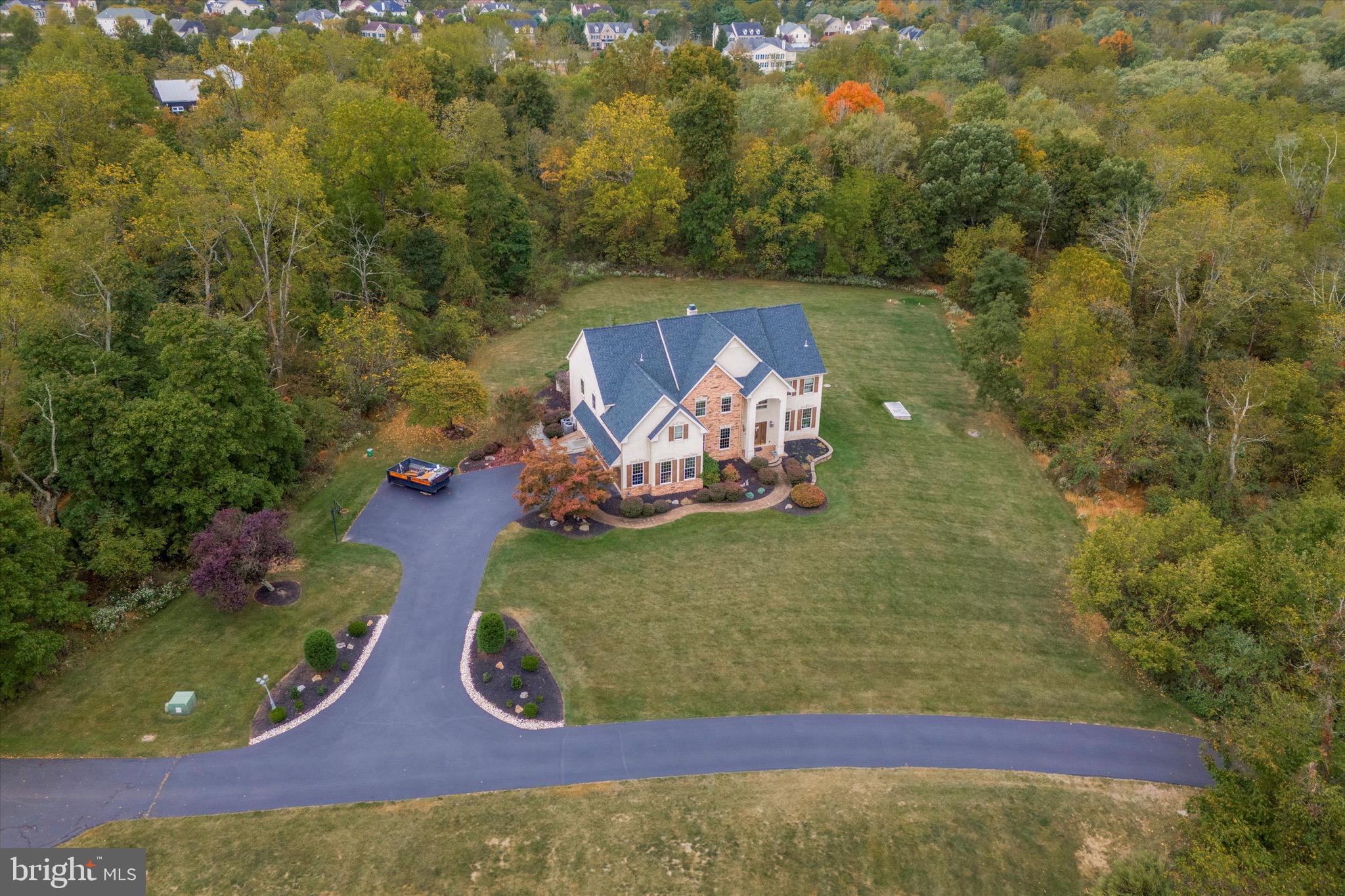 4038 Roberts Ln