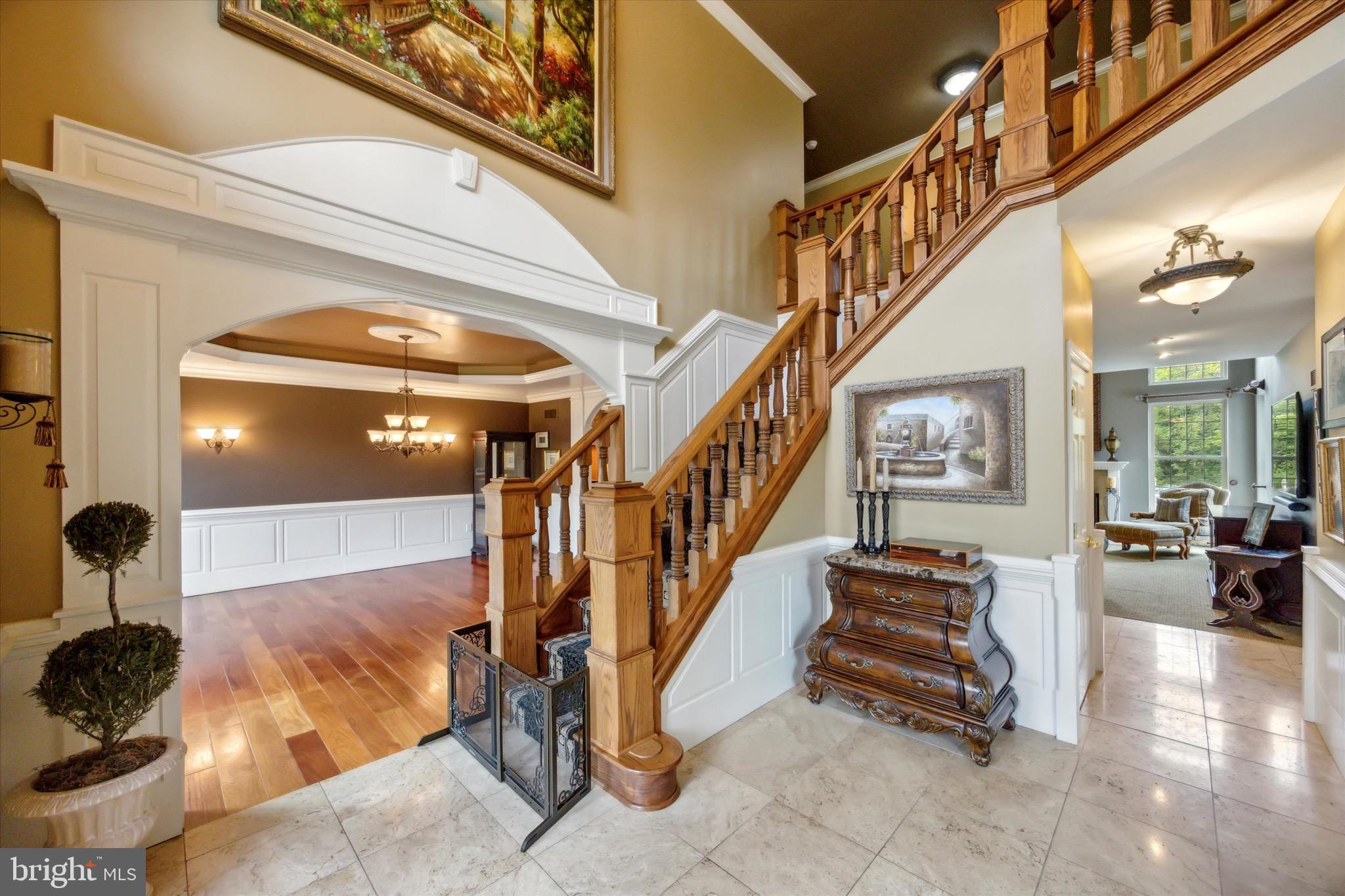 4038 Roberts Ln