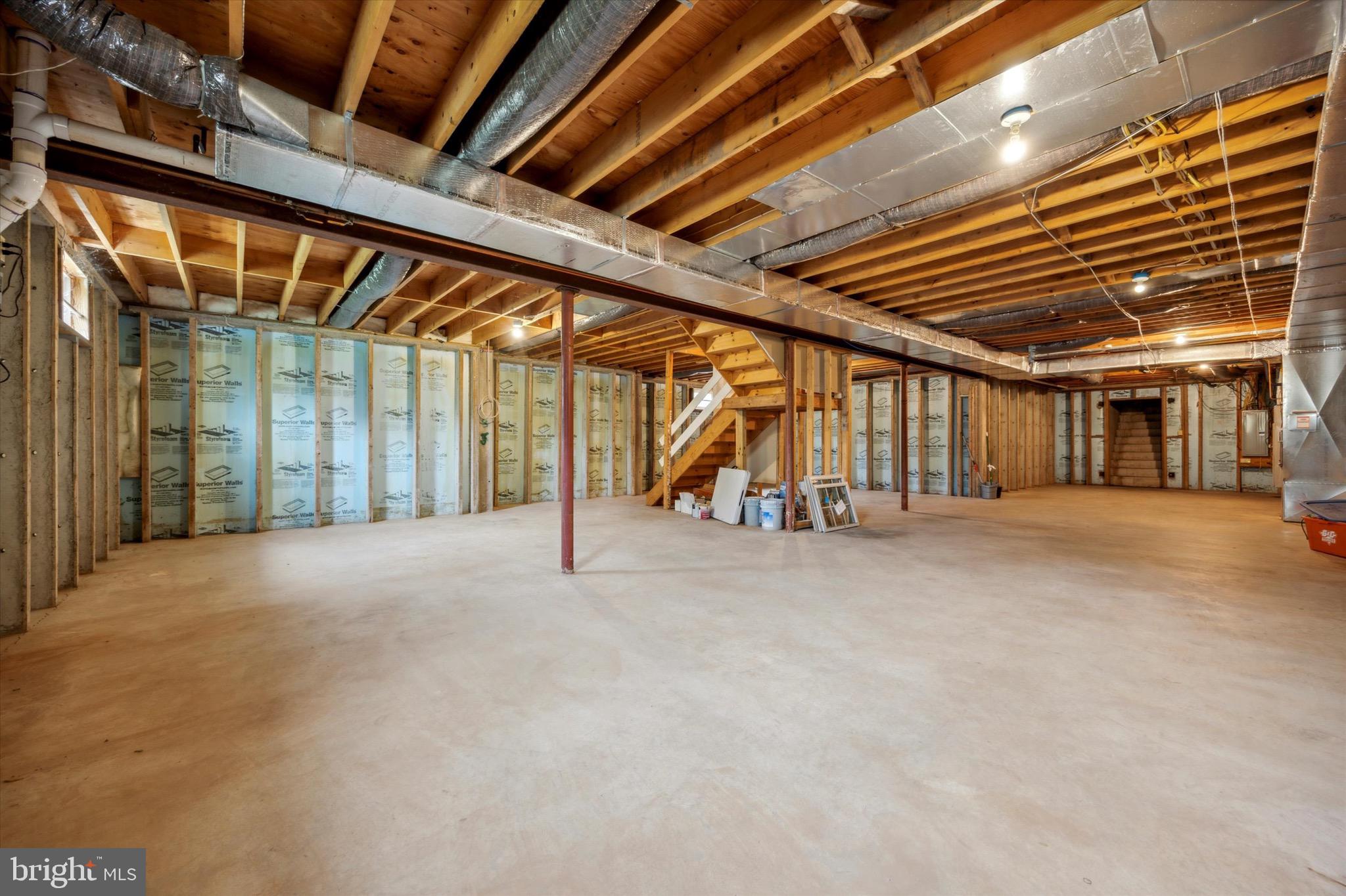 4038 Roberts Ln