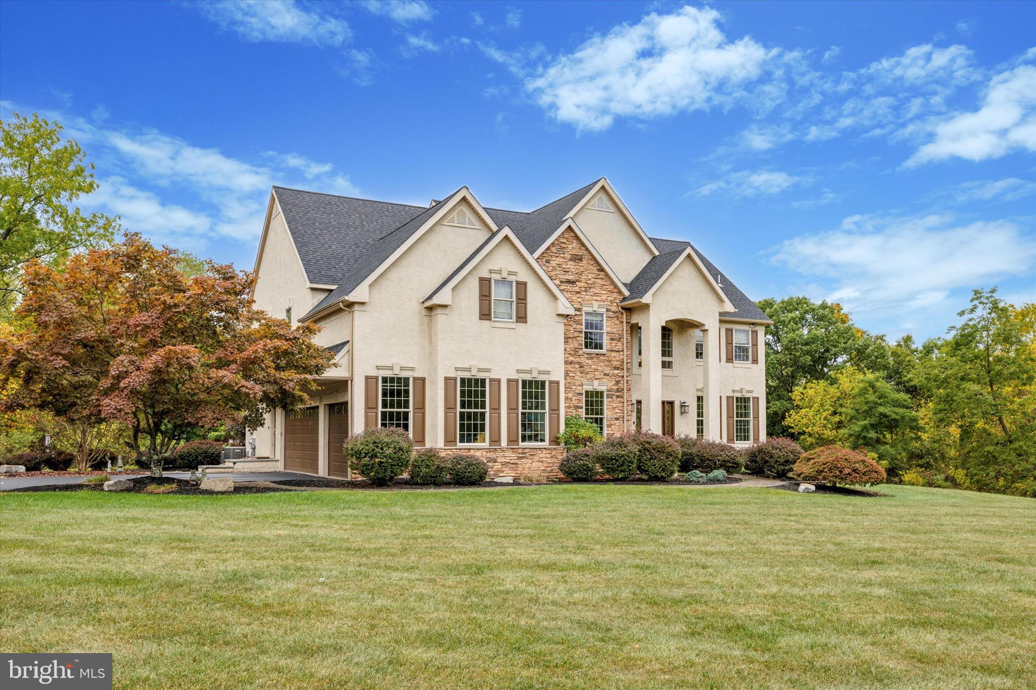 4038 Roberts Ln