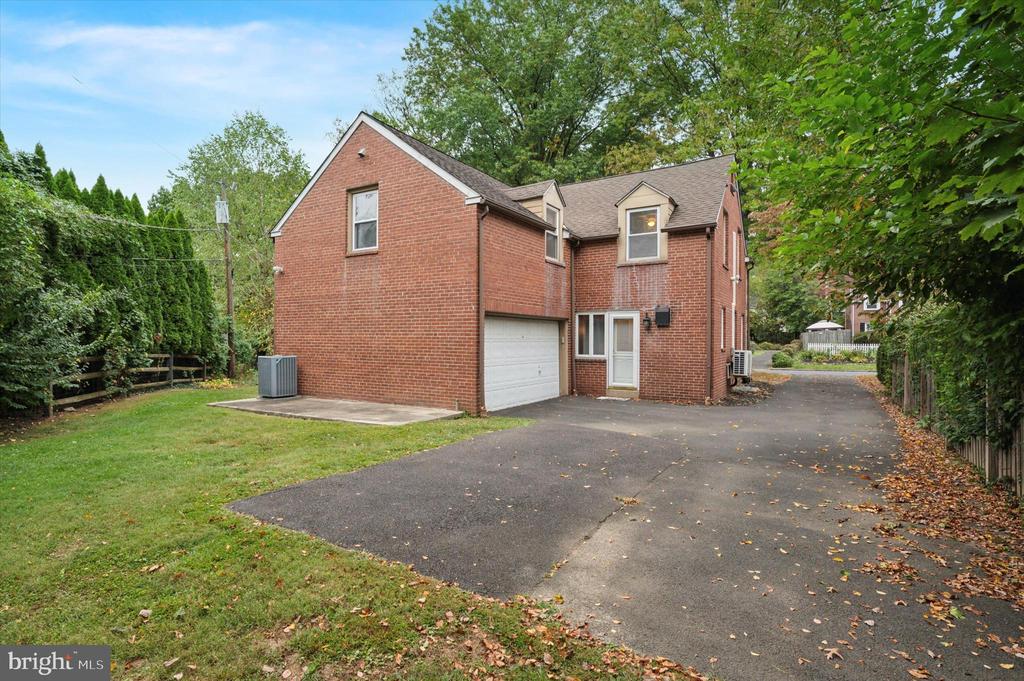 519 Plymouth Rd