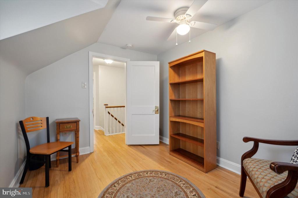 519 Plymouth Rd