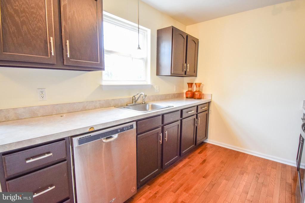 336 Girard Ave