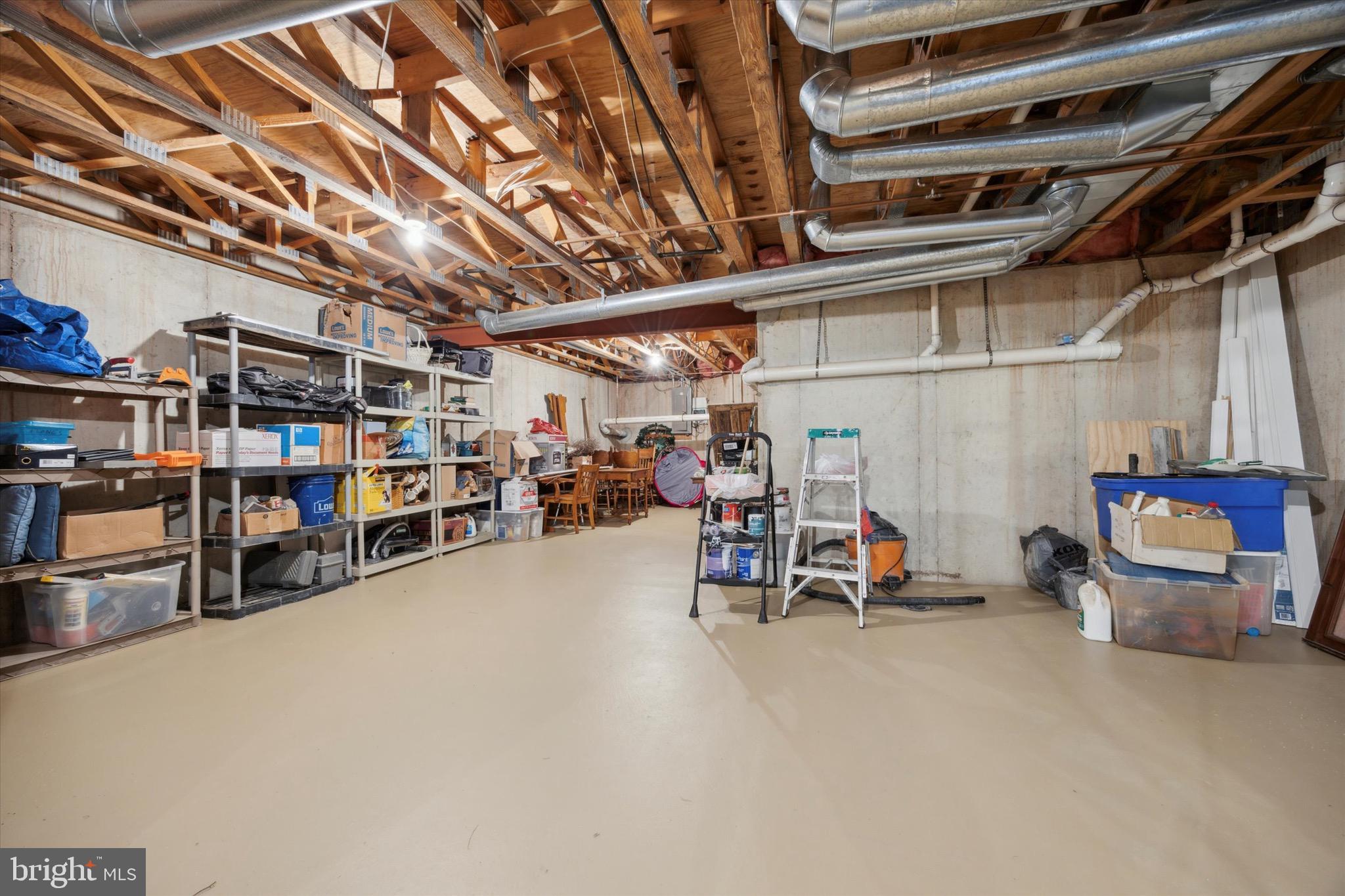 6002 Windsong Ct