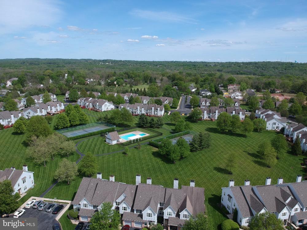 6002 Windsong Ct
