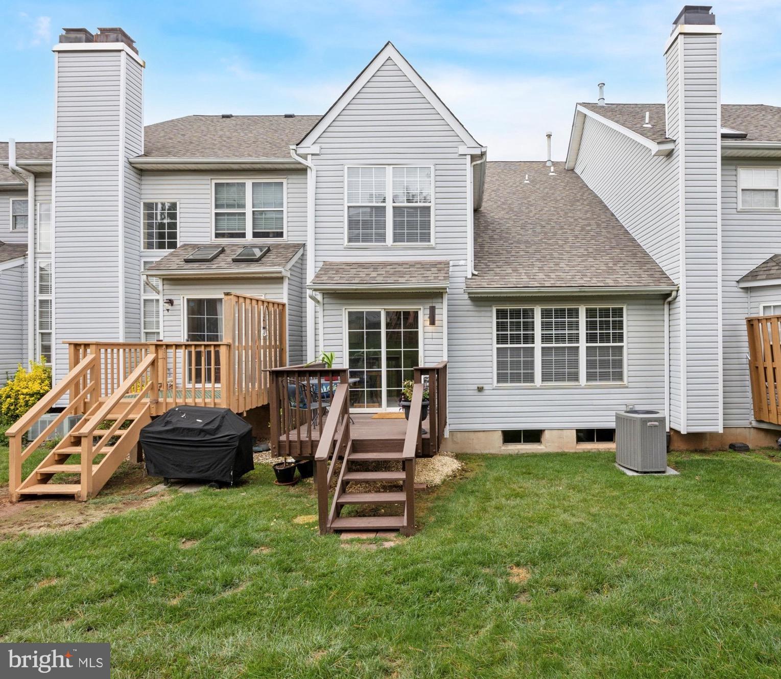 6002 Windsong Ct