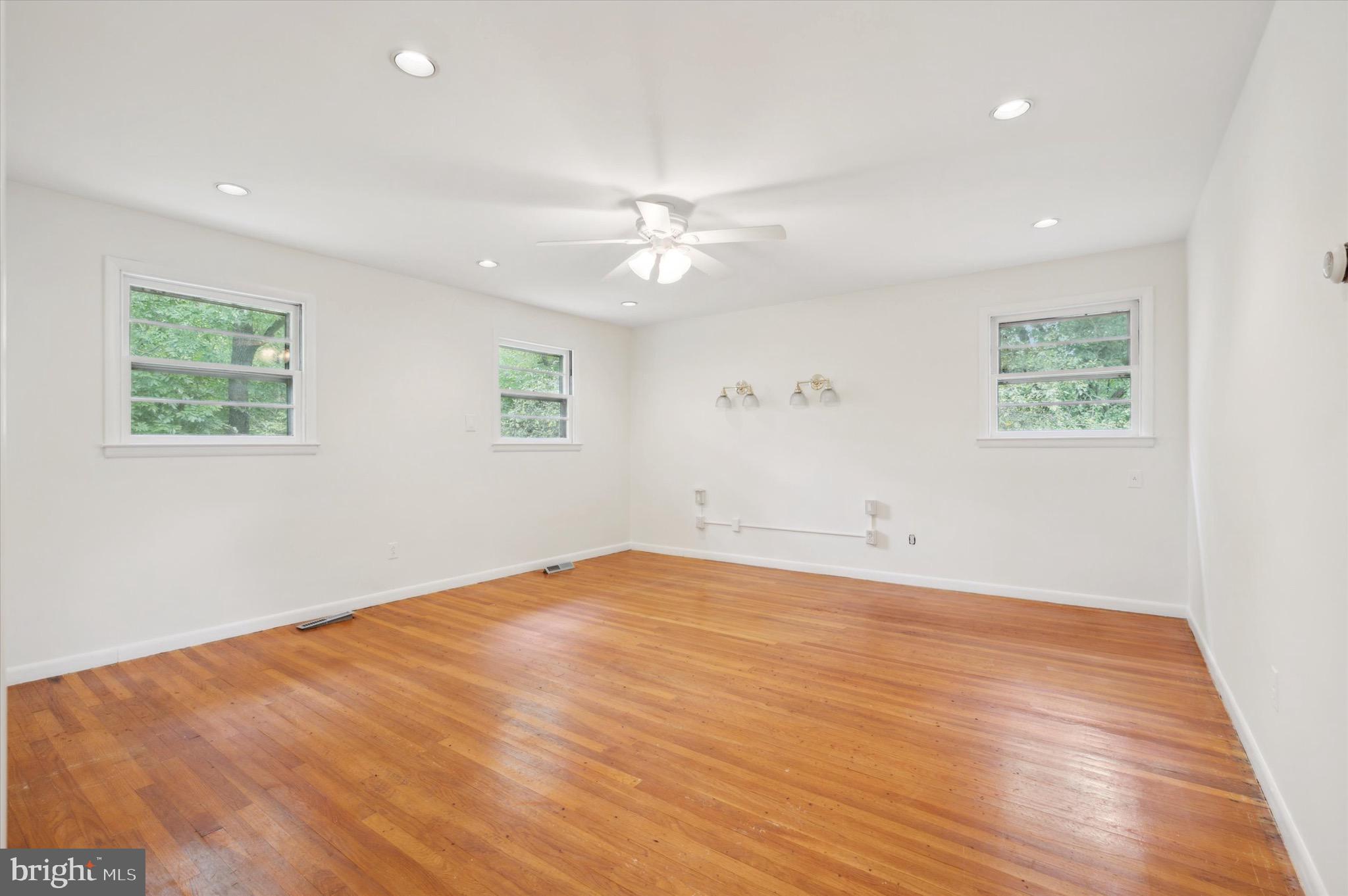 136 Cedar Rd