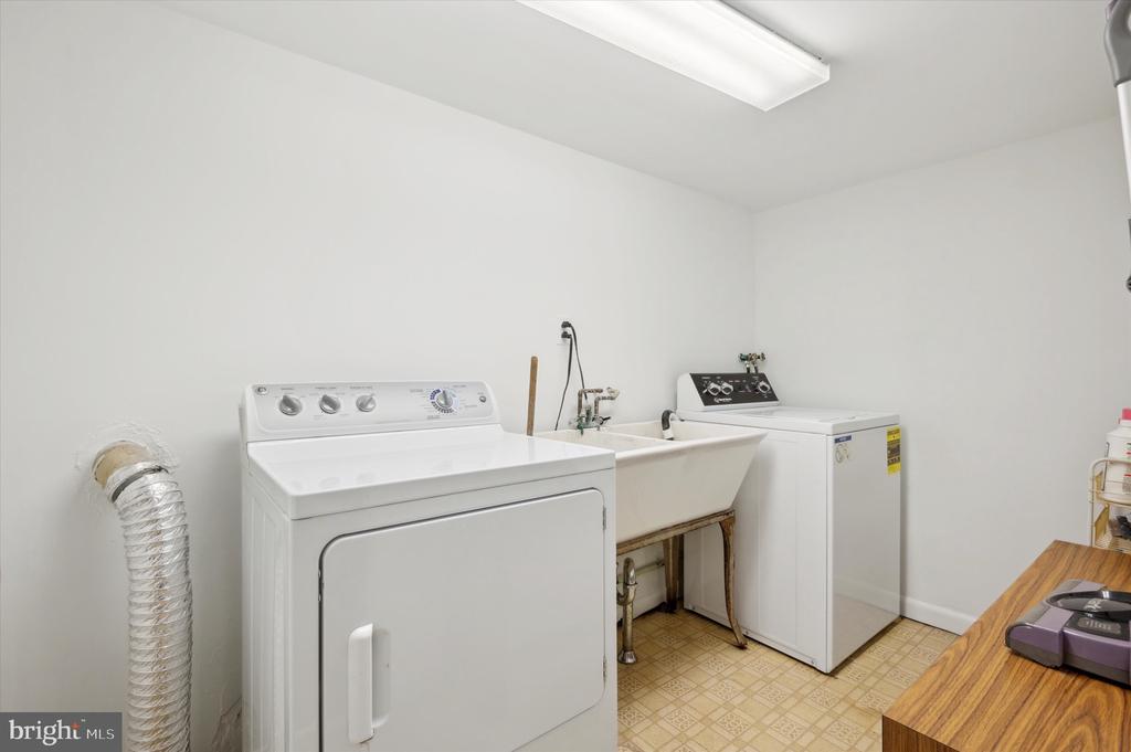 136 Cedar Rd